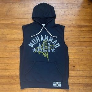 Roots of Fight Muhammad Ali Sleeveless Hoodie size Large